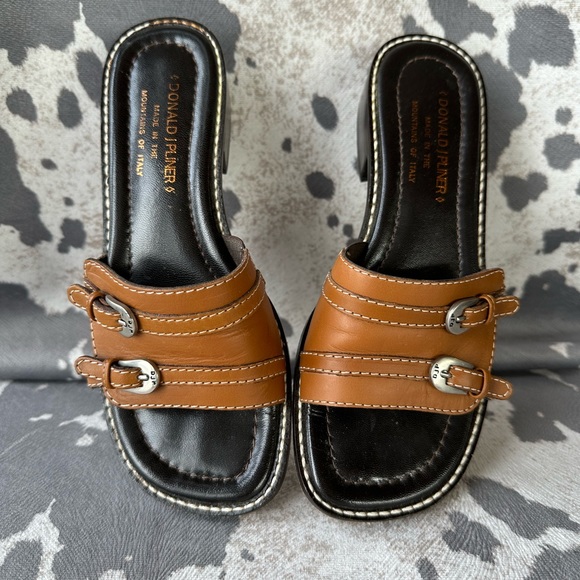 Donald J. Pliner Shoes - DONALD J PLINER TAN LEATHER OPEN TOE SLIDES SANDALS SIZE SZ 5 1\2 M